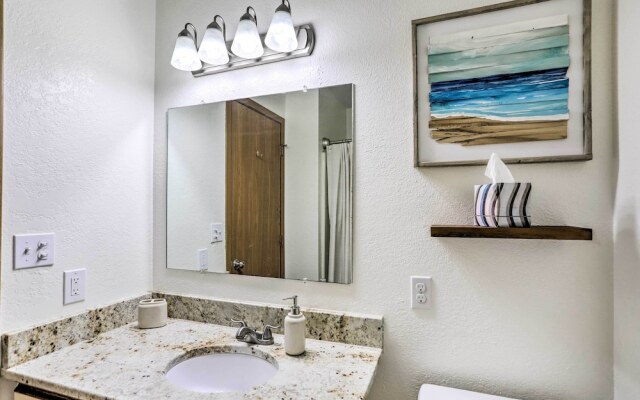 Quaint Couple's Escape: Pool, Near Lake Erie!