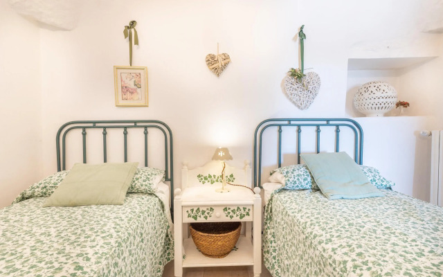 Trullo Patricia Pool