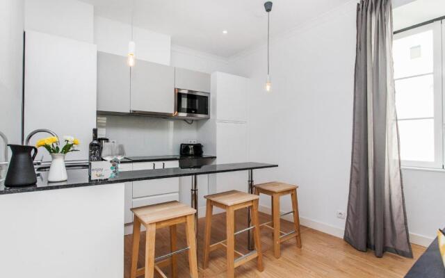 Apartment Yellow Bica