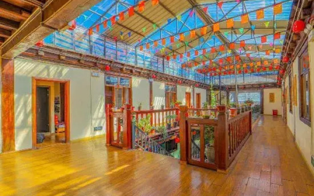 Shanrri-La Tibetan Yun·Beauty Shiguang Mansion (Dukezong Ancient City Branch)
