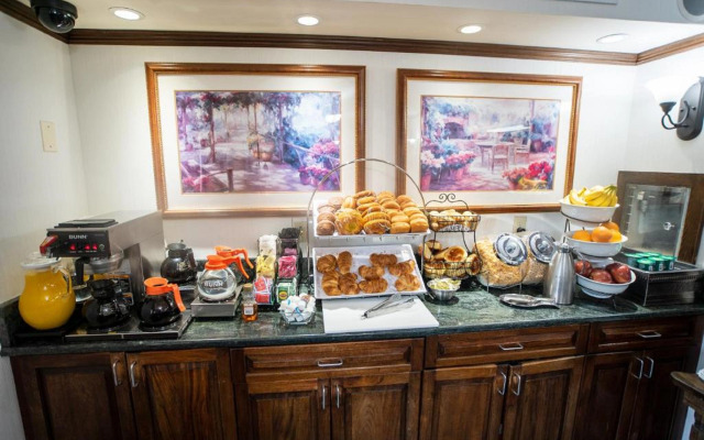 Holland Hotel Free Parking Jersey City