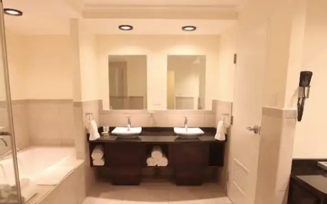 The Pasanggrahan Royal Boutique Hotel