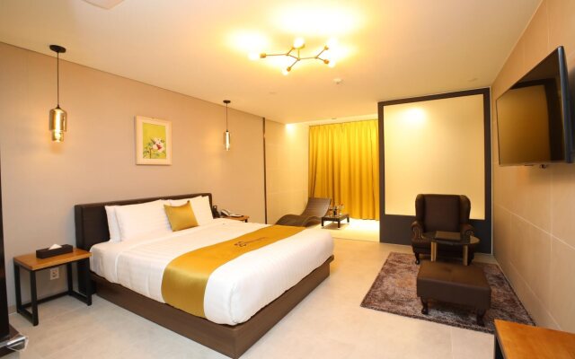 Rest Hotel
