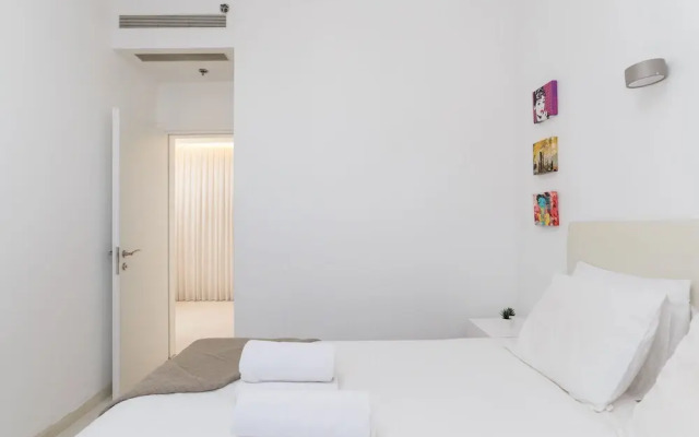 Bat Yam Luxury with Terrace & Sea View