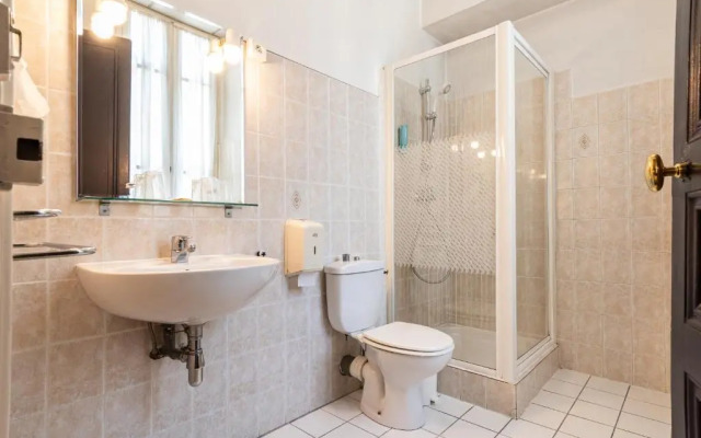 Logis Palais Des Fleurs Restaurant Les Capucines