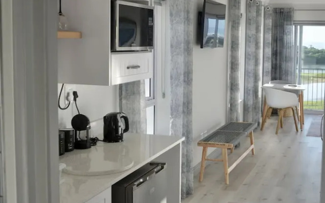 Serenity Ocean Lodge