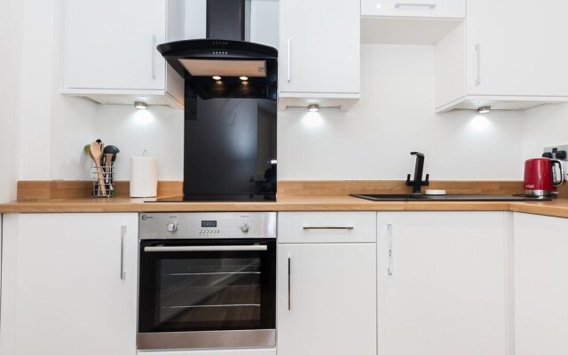 Amazing 2BR Manchester Apartment