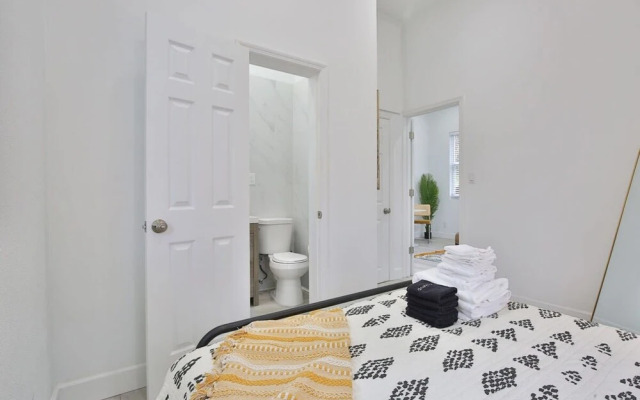 Walkable to Downtown - Casita 1