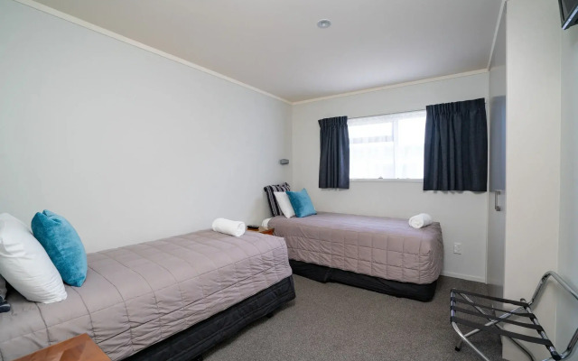 Ika Nui Taupo