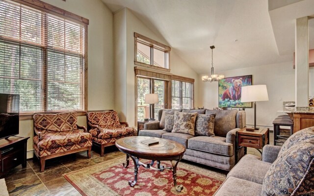 2br 2ba Winter  Walk To Historic Downtown + Gondola 2 Bedroom Townhouse by RedAwning