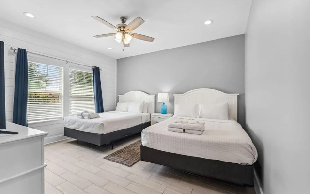 White Sands Beach Retreat, Panama City Beach