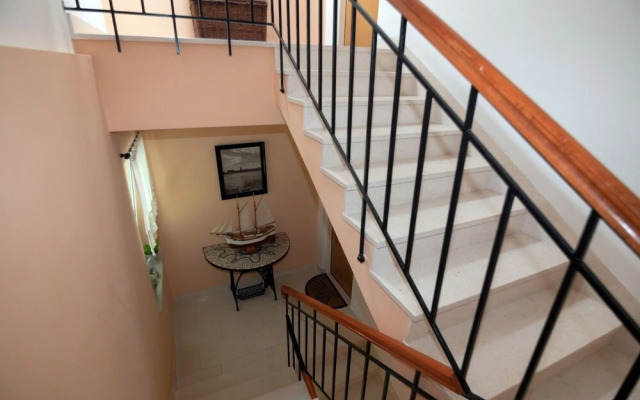 Keko - 100 m From the Beach - A2