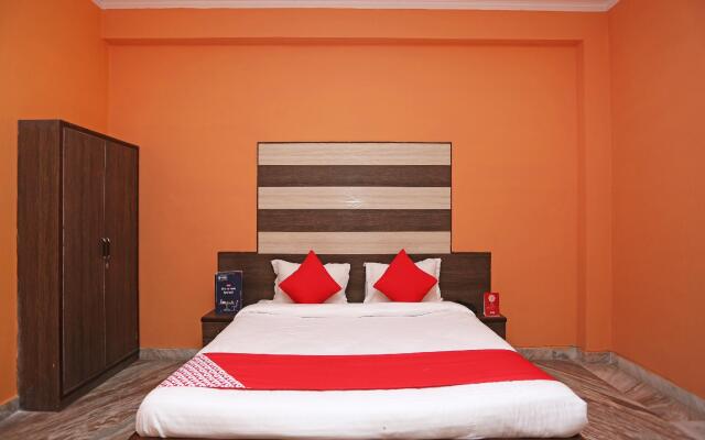 OYO 26823 Hotel Krishna Greens
