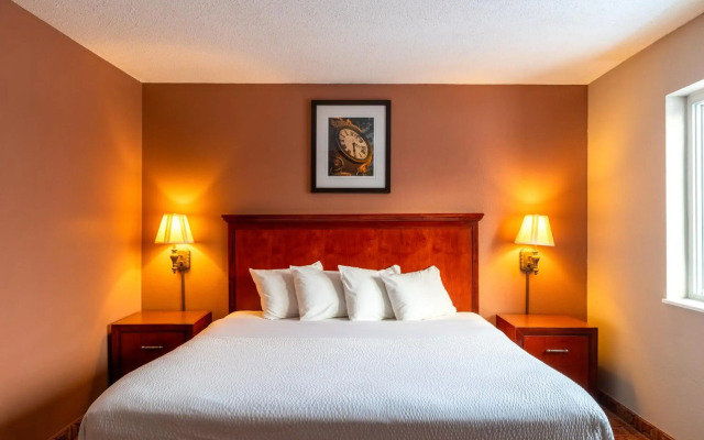 Norland Inn and Suites Roseau