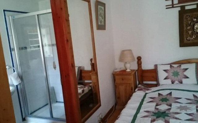 Shiralee Bed & Breakfast