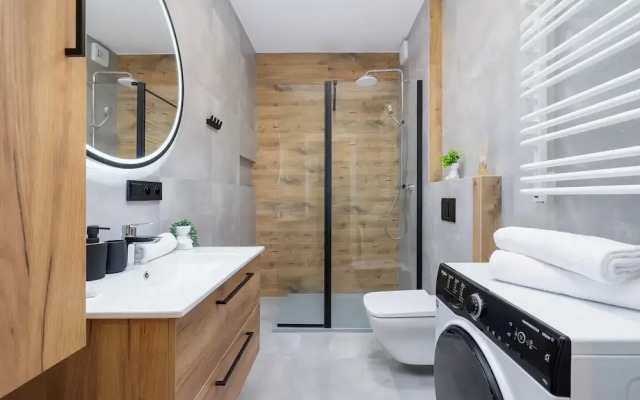 Kiełkowskiego Apartment by Renters