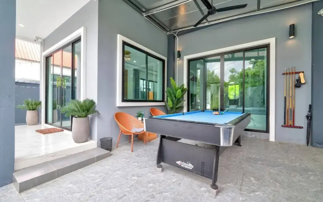 3 Bedroom Luxury Private Pool Villa Near Jomtien Beach Pattaya