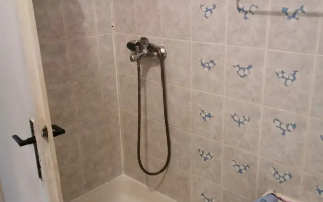 Apartment Renko - 100 m from the sea : A1 Omis, Riviera Omis
