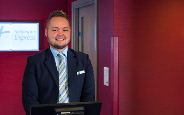 Holiday Inn Express East Midlands Airport by IHG