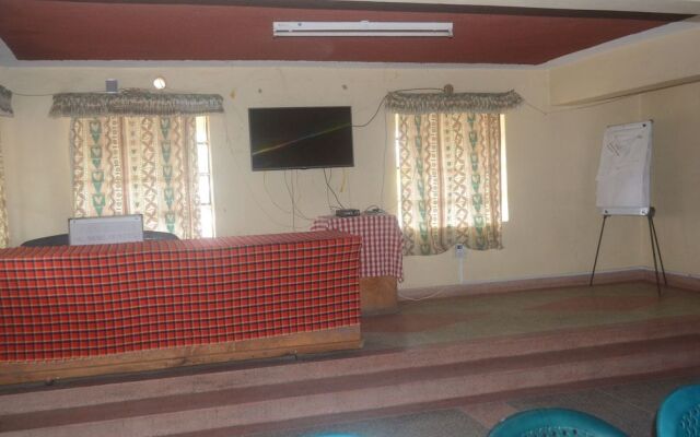 Maendeleo Parkview Hotel