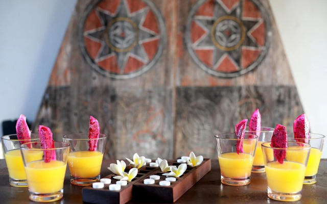 XXL Seminyak Sunset Boutique Villa