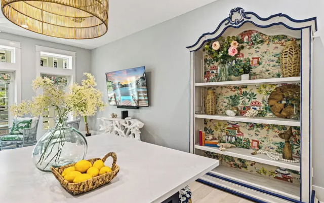 TC 6202 Coast Is Clear