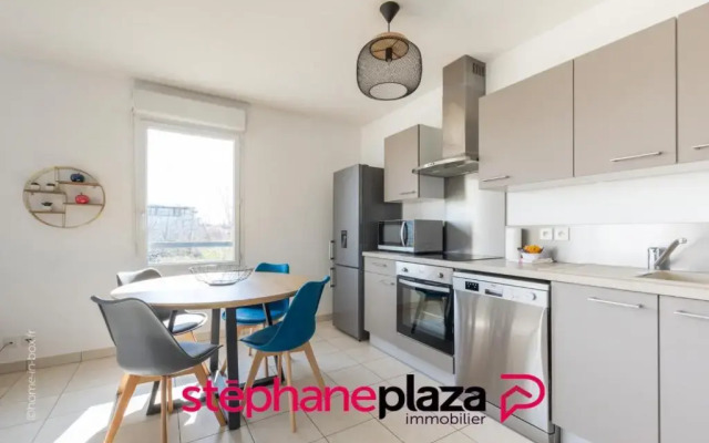 Happy Color by Plaza - Proche Disneyland Paris