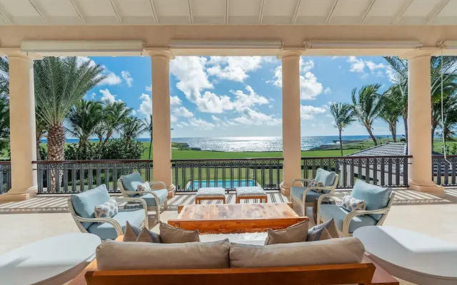 Oceanfront Luxury Villa With Amazing Staff