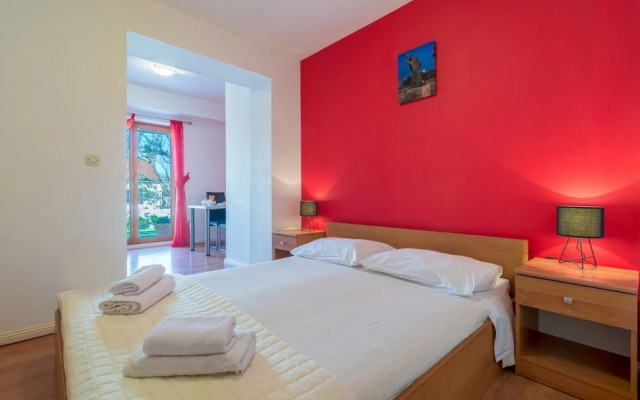 Bosko - 30m From the sea With Parking - SA2