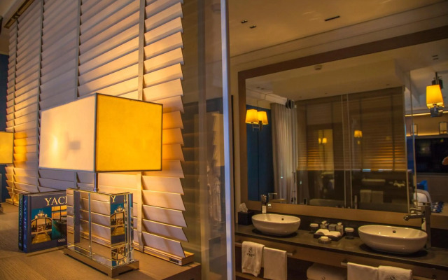 Eight Hotel Paraggi