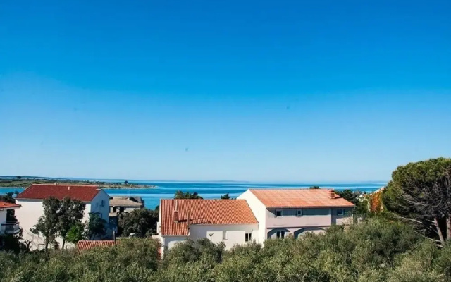 Erikas - 100m From sea - A5