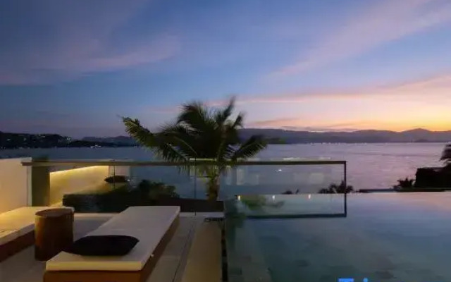 Muscat 3-Bedroom Villa with Beach Access