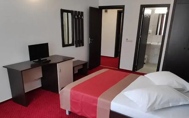 Hostel Caliman