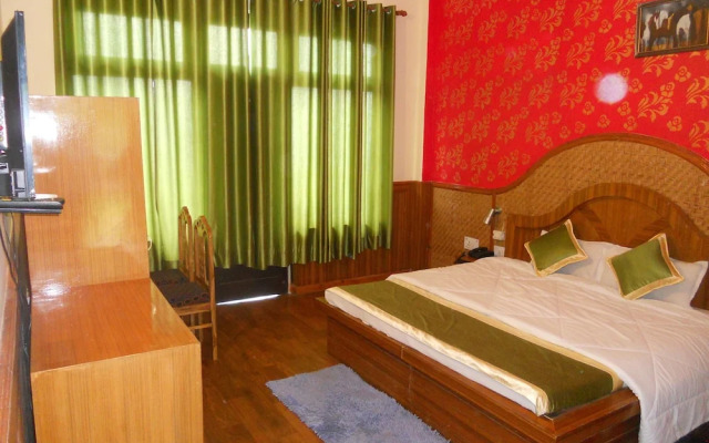 Sumit Hotel Kausani