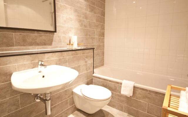IFSC Dublin City Apartments by The Key Collection