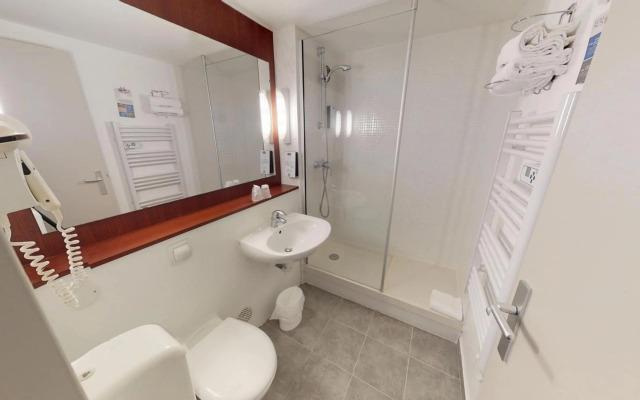 Campanile Chantilly Sud - Luzarches