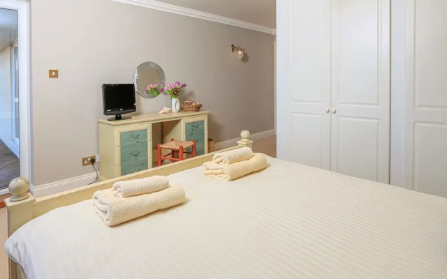 7 Thurlestone Rock