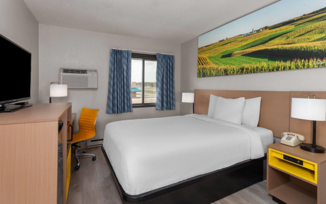 Days Inn by Wyndham Mason City