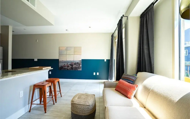 WanderJaunt - Modern Downtown San Diego Apts