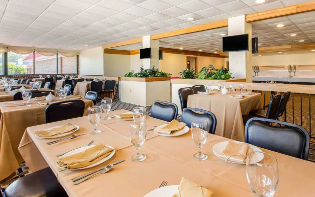 Ramada by Wyndham Santee I-95