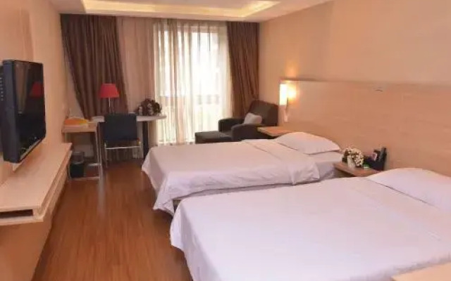 Ibis Chongqing Ranjiaba Hotel