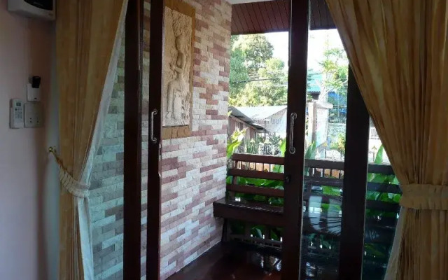 Baan Saranrom