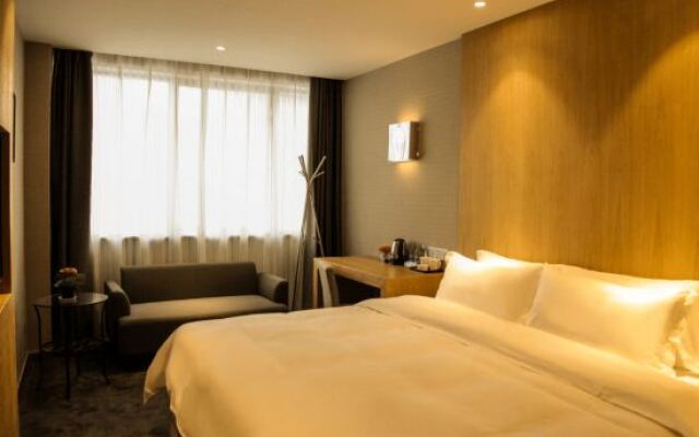 Yayuan Caitian Hotel