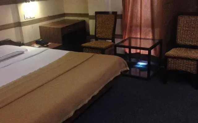 Amrapali Tourist Resort