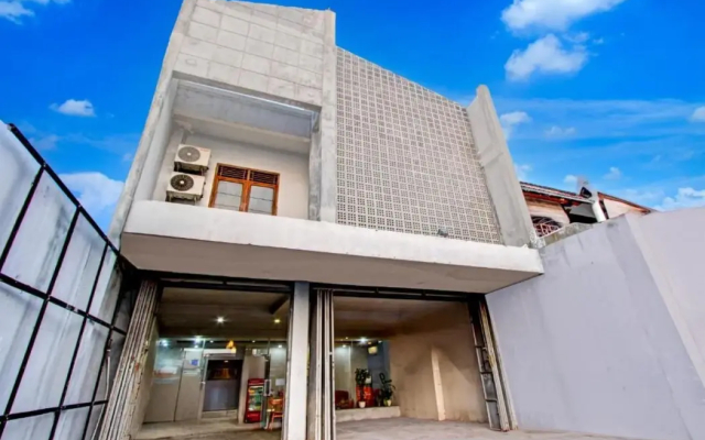 Hotel O Tegal near near Pacific Mall Tegal formerly Hugo Suites Family
