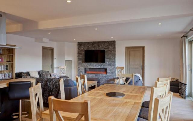 Appartement La Tania, 5 pièces, 12 personnes - FR-1-513-17