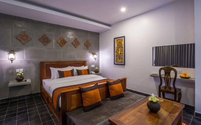 Silver Palms Residence