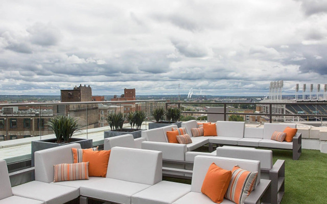 Metropolitan at The 9, Autograph Collection