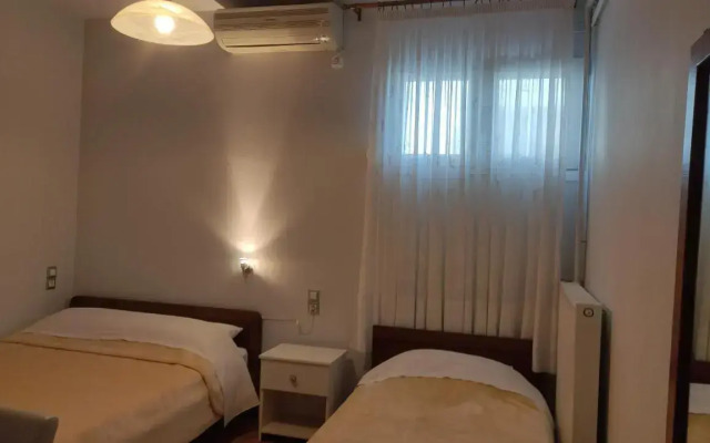 Eleni's Rooms