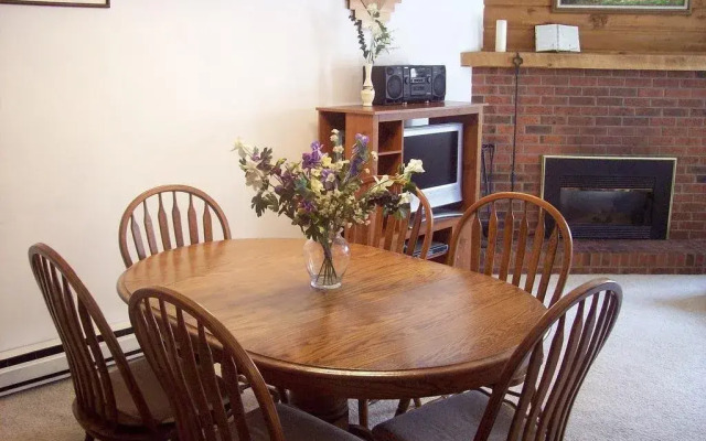 Mountainwood Condominium 103 - 2 BR